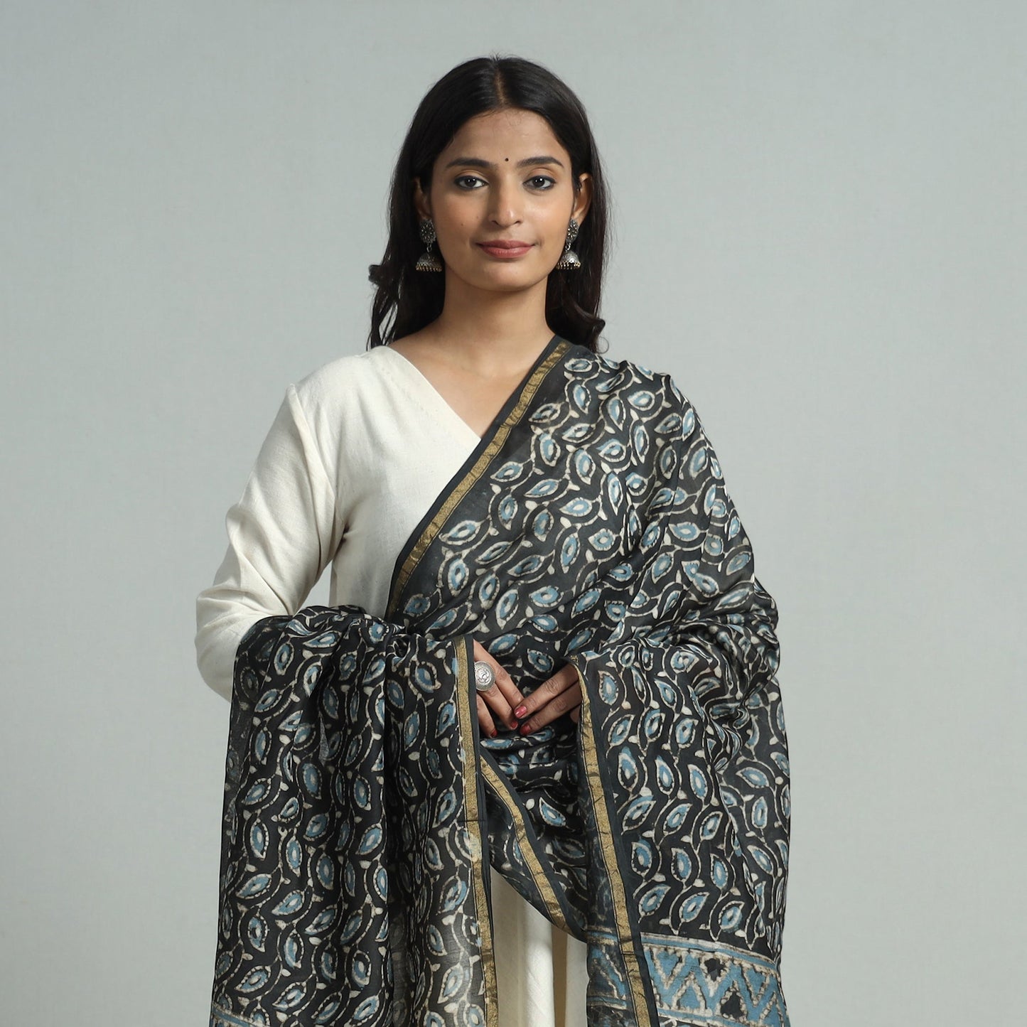 Black - Pipad Block Printed Handloom Chanderi Silk Dupatta 71