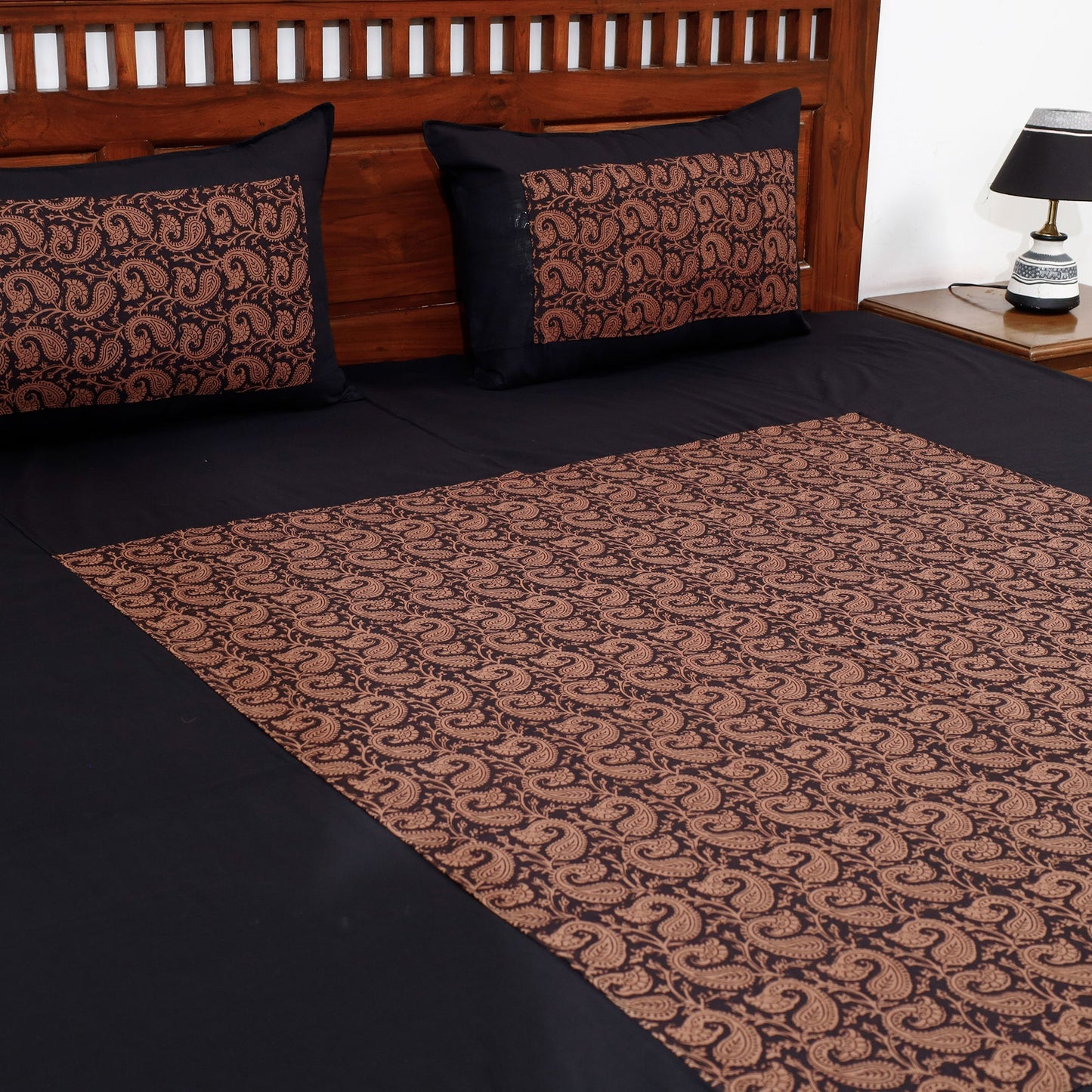Buy Plain Cotton Double Bed Cover Set with Bagh Patchwork Online l iTokri.com
