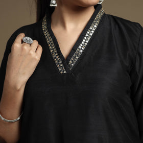  Plain Solid Slub Silk Kurta with Beadwork Hand Embroidery Lace Online at iTokri.com