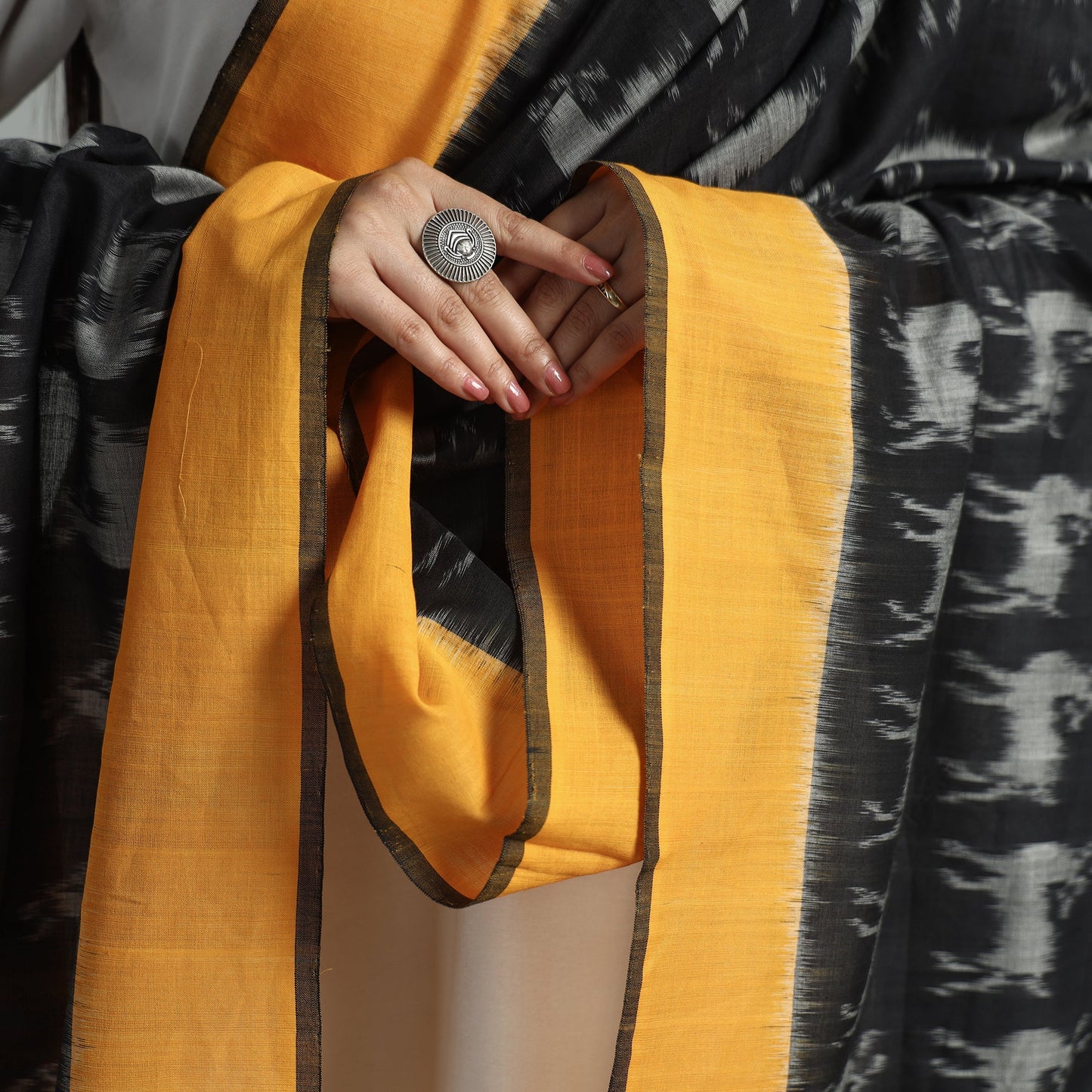  Pochampally Ikat Handloom Cotton Dupatta with Tassels 04 