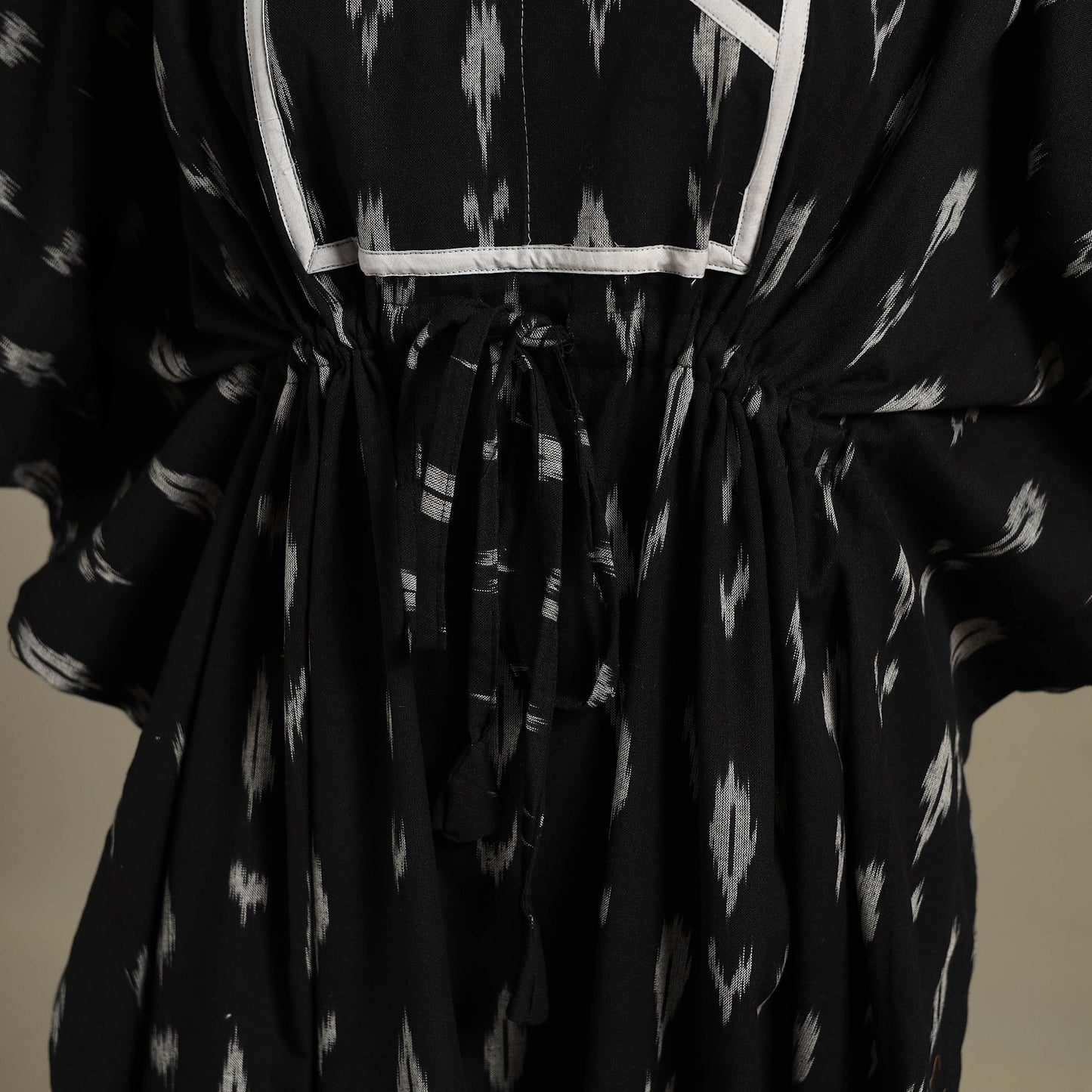 Black Pochampally Ikat Weave Cotton Kaftan (Medium)