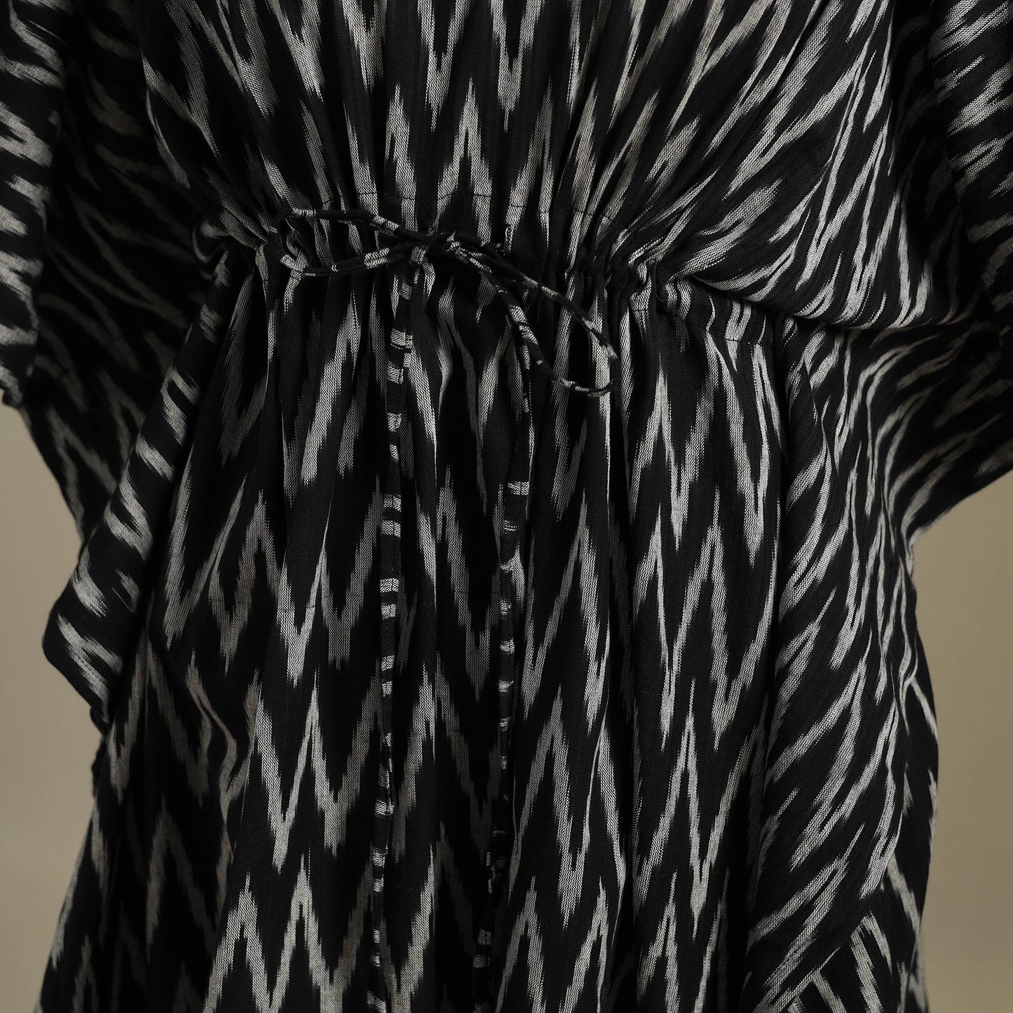 Black - pochampally ikat weave cotton kaftan (medium) 10