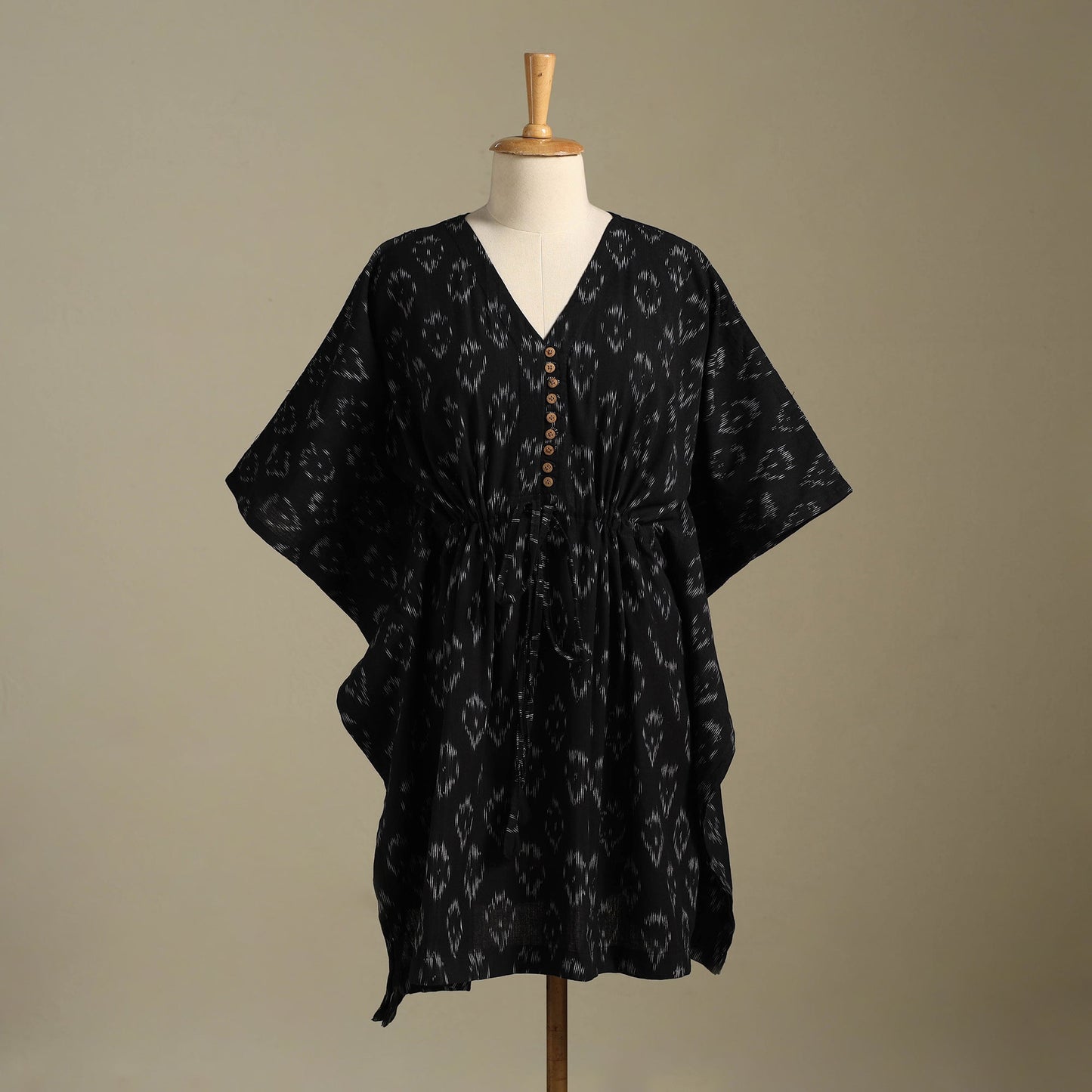 Black Pochampally Ikat Weave Cotton Kaftan (Medium)