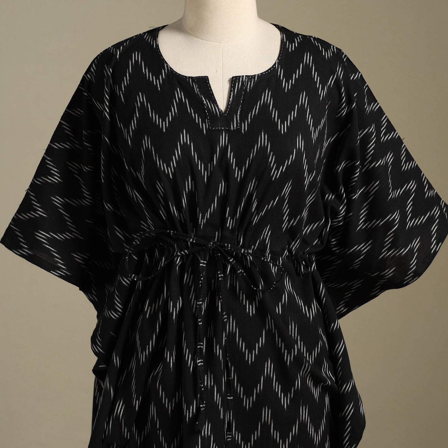 Black Pochampally Ikat Weave Cotton Kaftan (Medium)