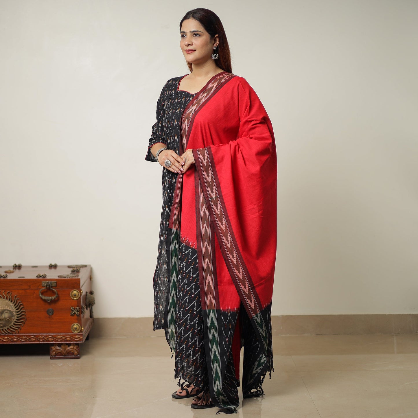  Pochampally Ikat Weave Cotton Kurta with Palazzo & Dupatta Set 01 