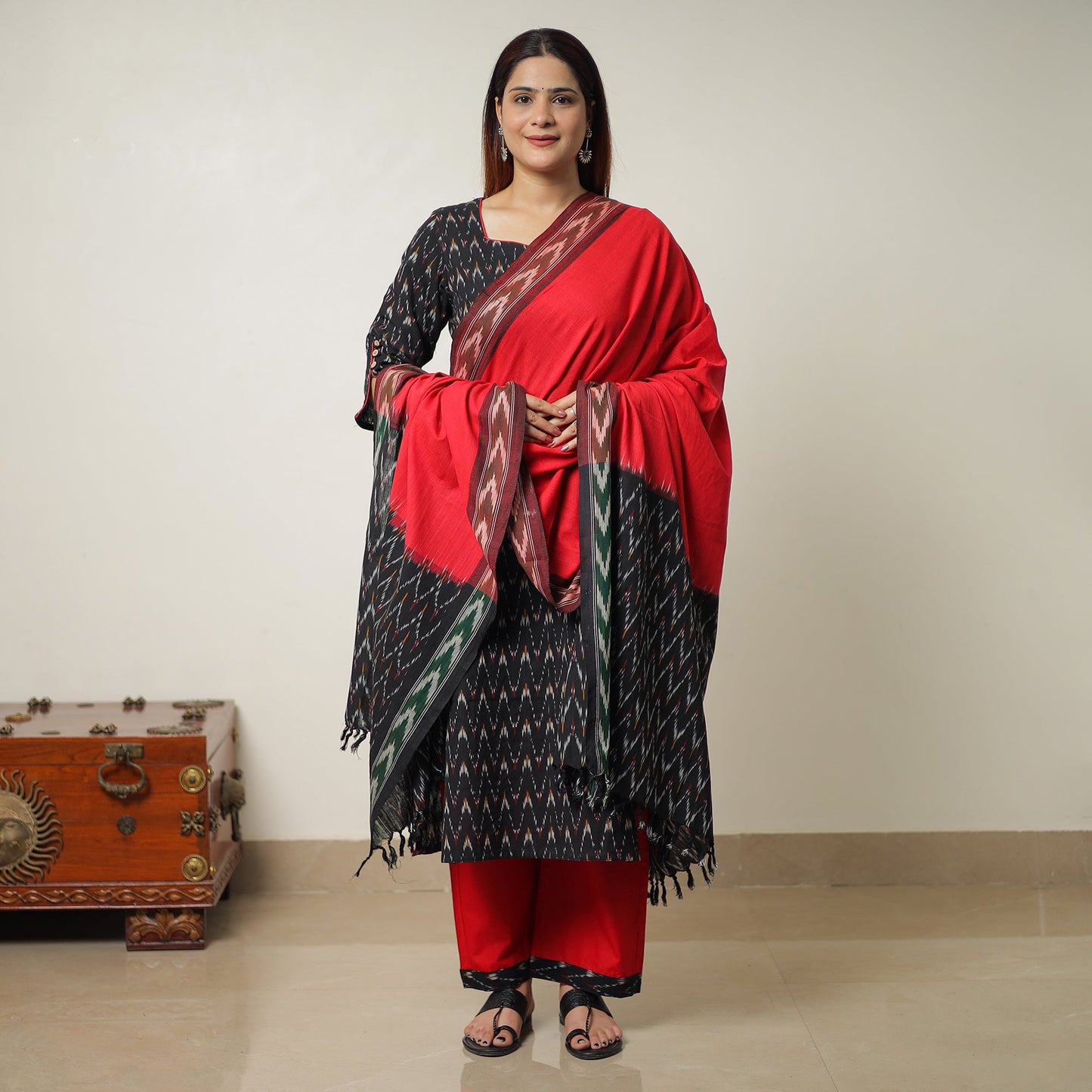  Pochampally Ikat Weave Cotton Kurta with Palazzo & Dupatta Set 01 