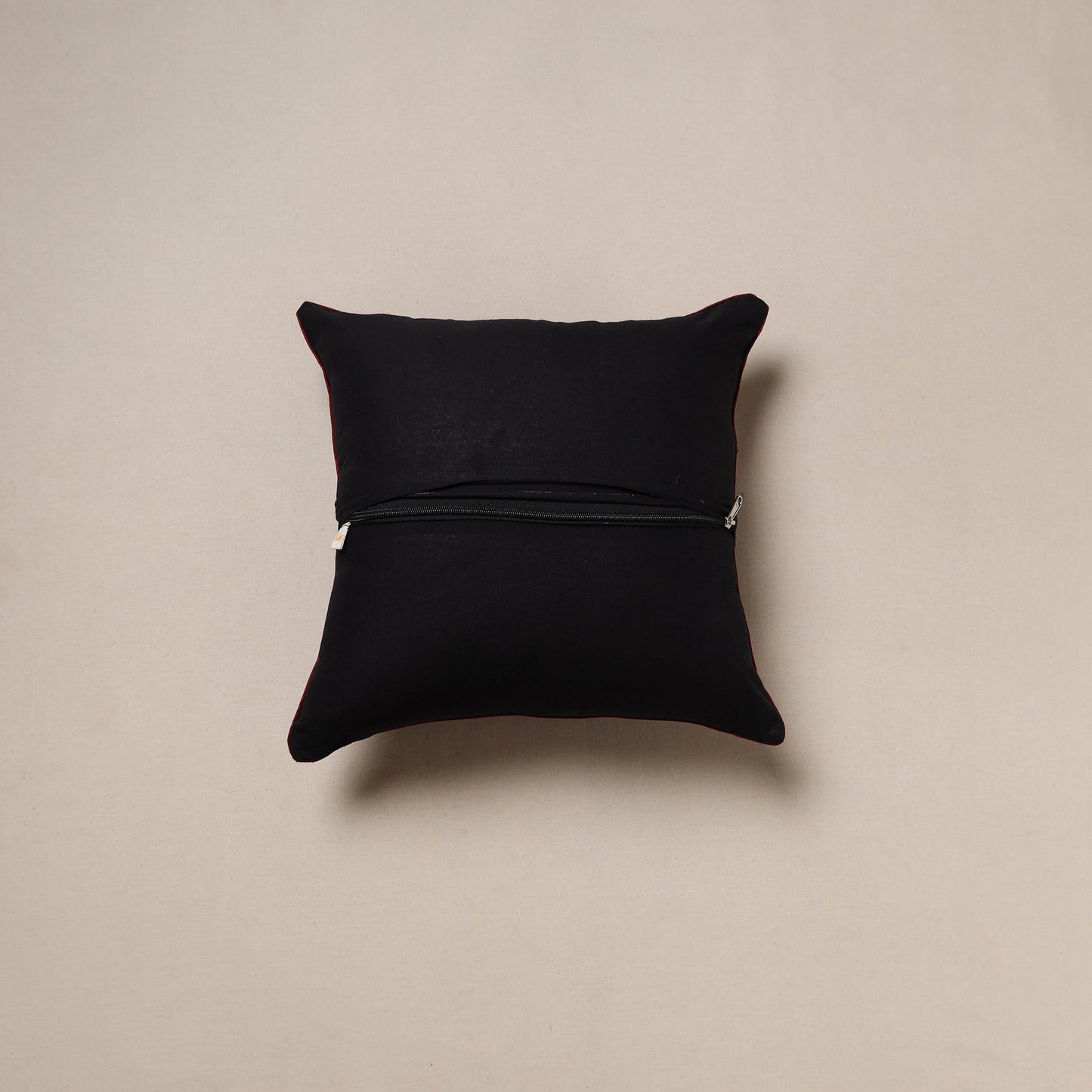 Pochampally ikat weave cushion cover 04 - handcrafted