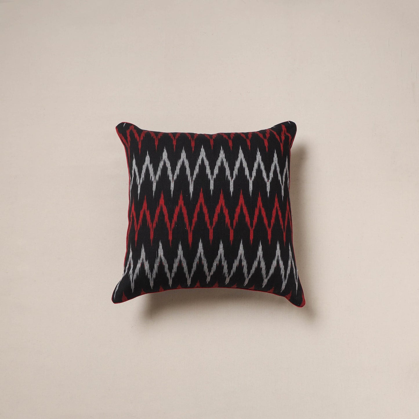 Pochampally ikat weave cushion cover 06 - handcrafted