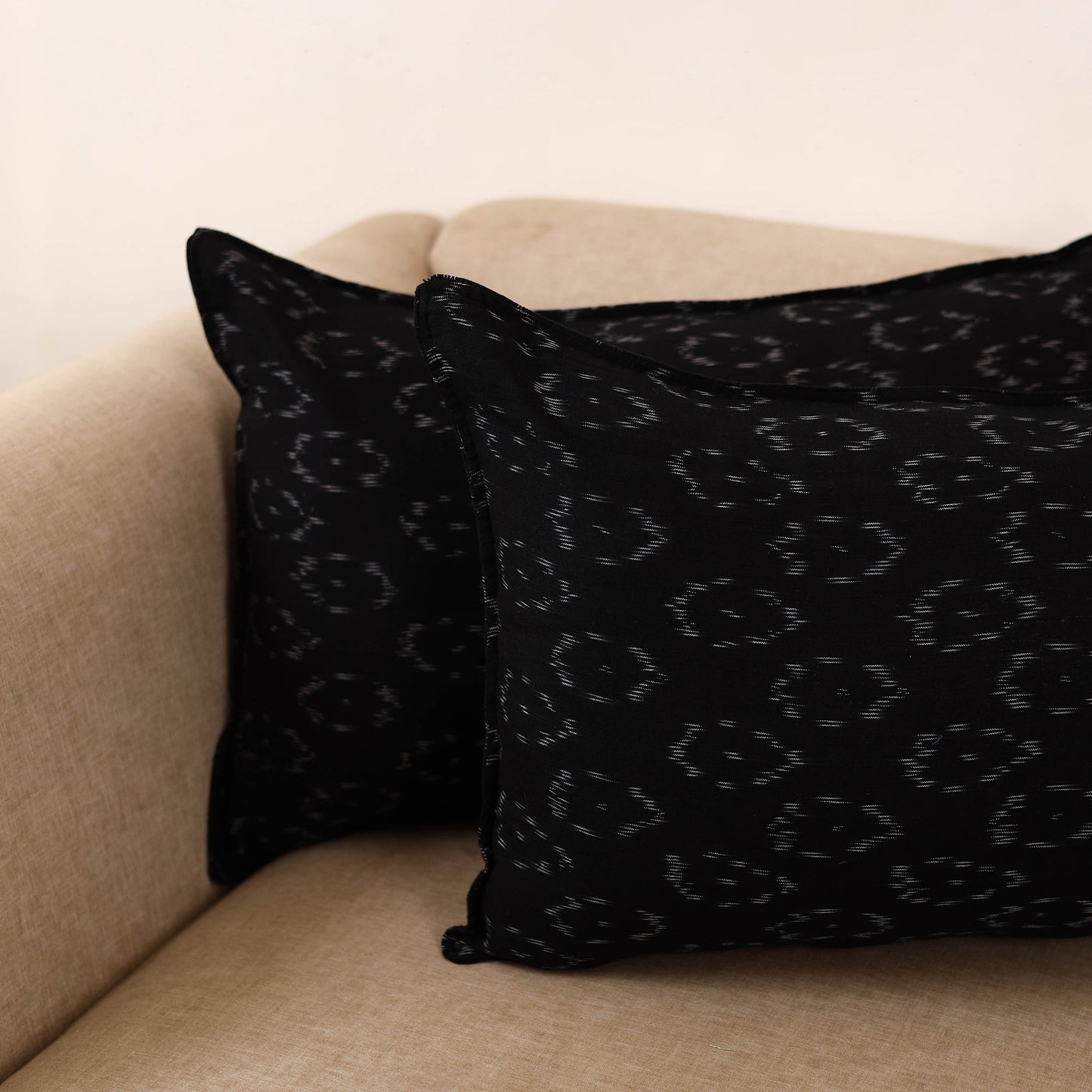 Pochampally ikat weave pillow covers (set of 2) 02