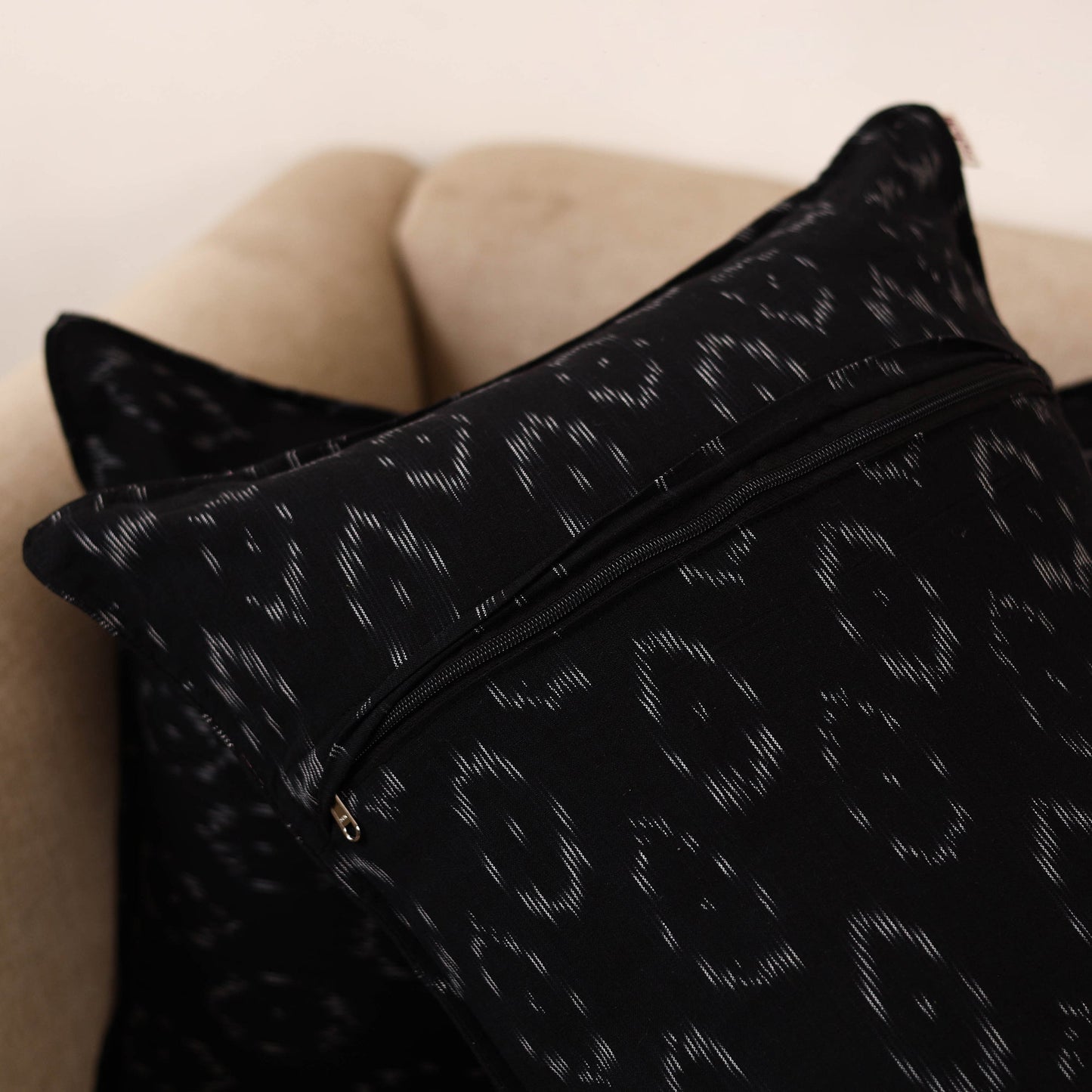 Pochampally ikat weave pillow covers (set of 2) 02