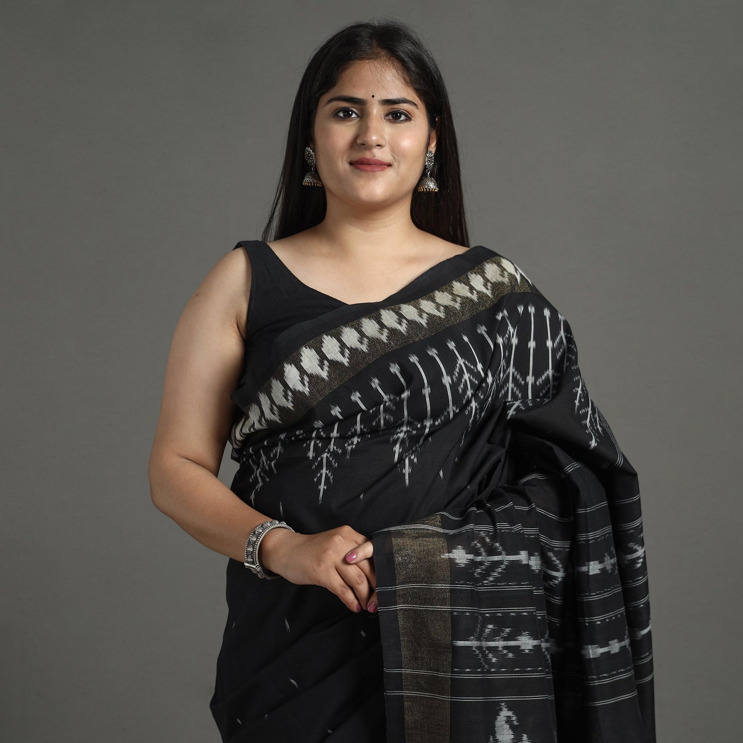  Pochampally Ikat Weave Pure Handloom Cotton Saree 01 