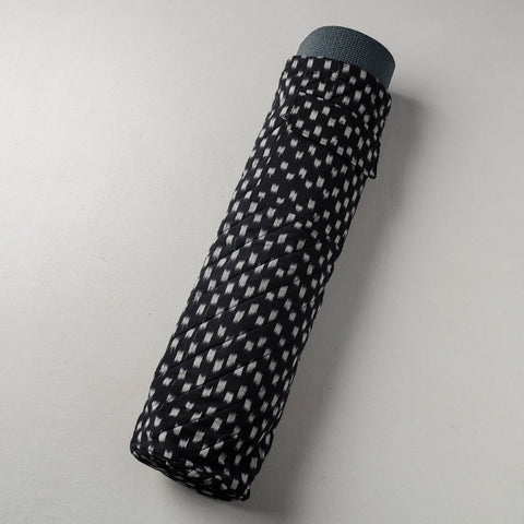 Black Pochampally Ikat Cotton Quilted Yoga Mat Bag 