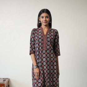 Shop Black Block Printed Cotton Straight Ajrakh Kurta Online