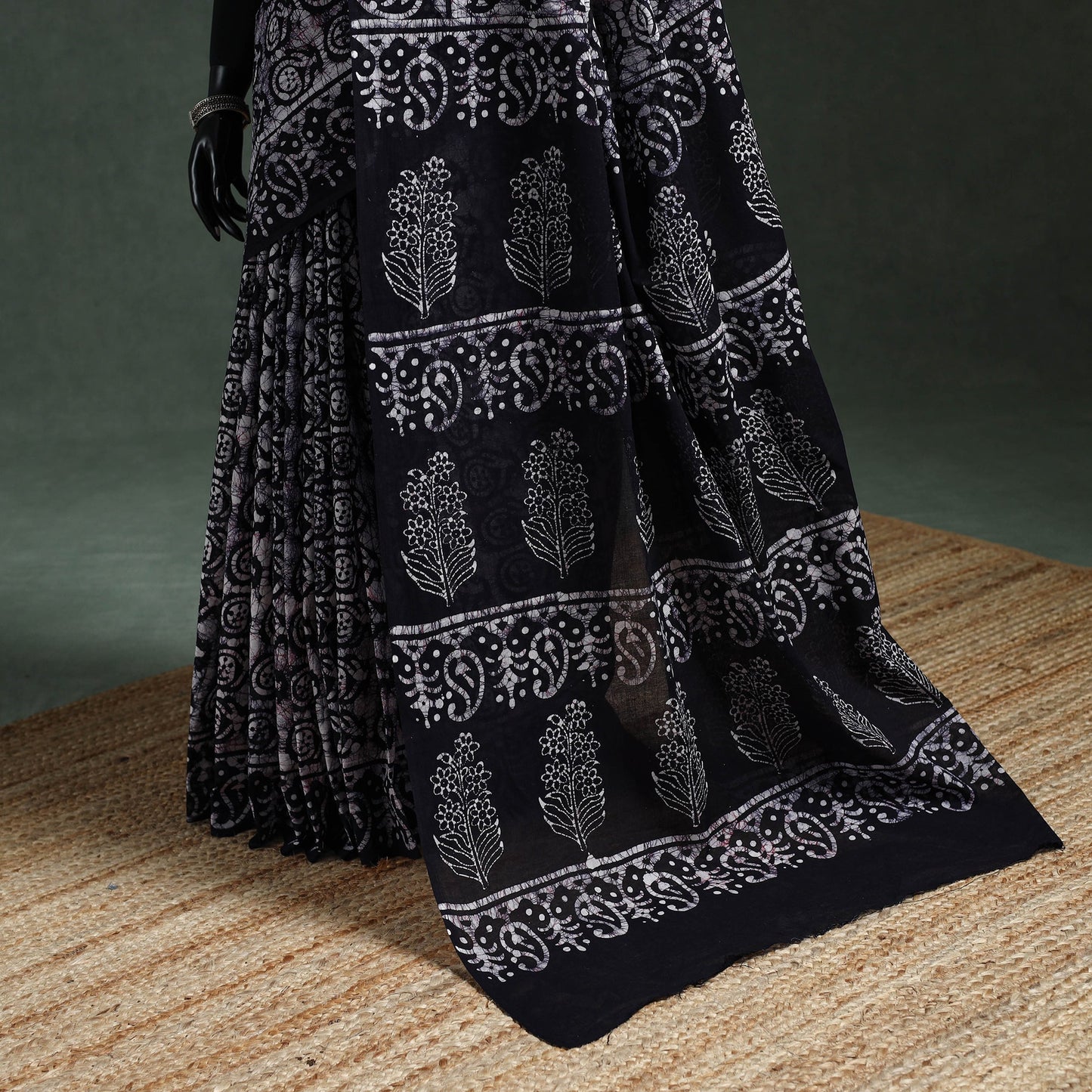 Pure mul cotton hand block batik print saree 41