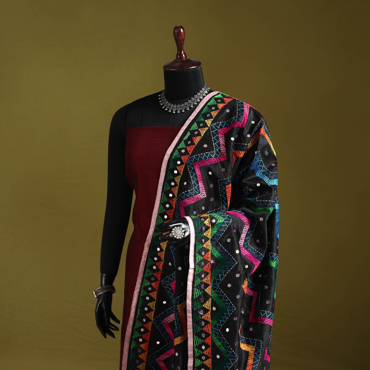 Ranihati chanderi silk zig zag hand embroidery dupatta 04
