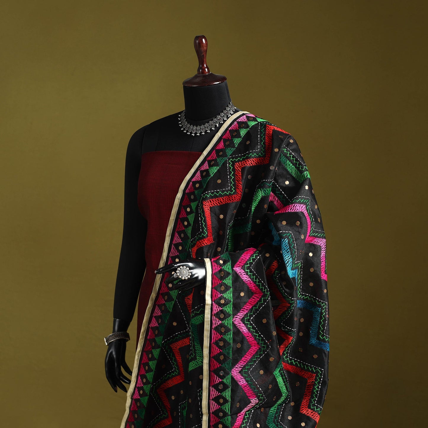 Ranihati chanderi silk zig zag hand embroidery dupatta 07
