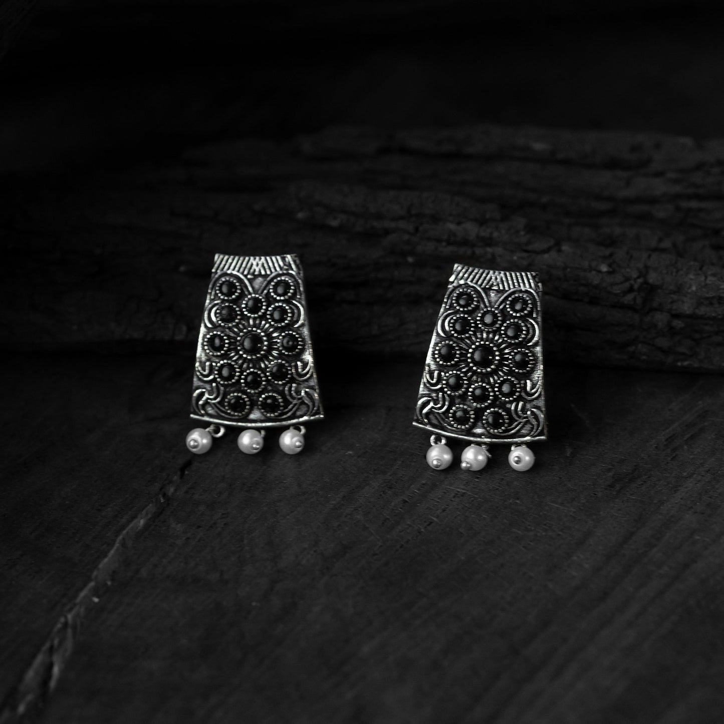 Black - saanjh bela floral oxidised necklace set