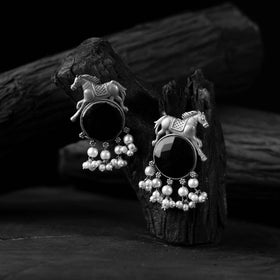 Black - saanjh bela horse motif oxidised earrings