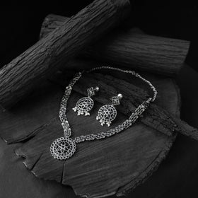 Black - saanjh bela lotus oxidised necklace set