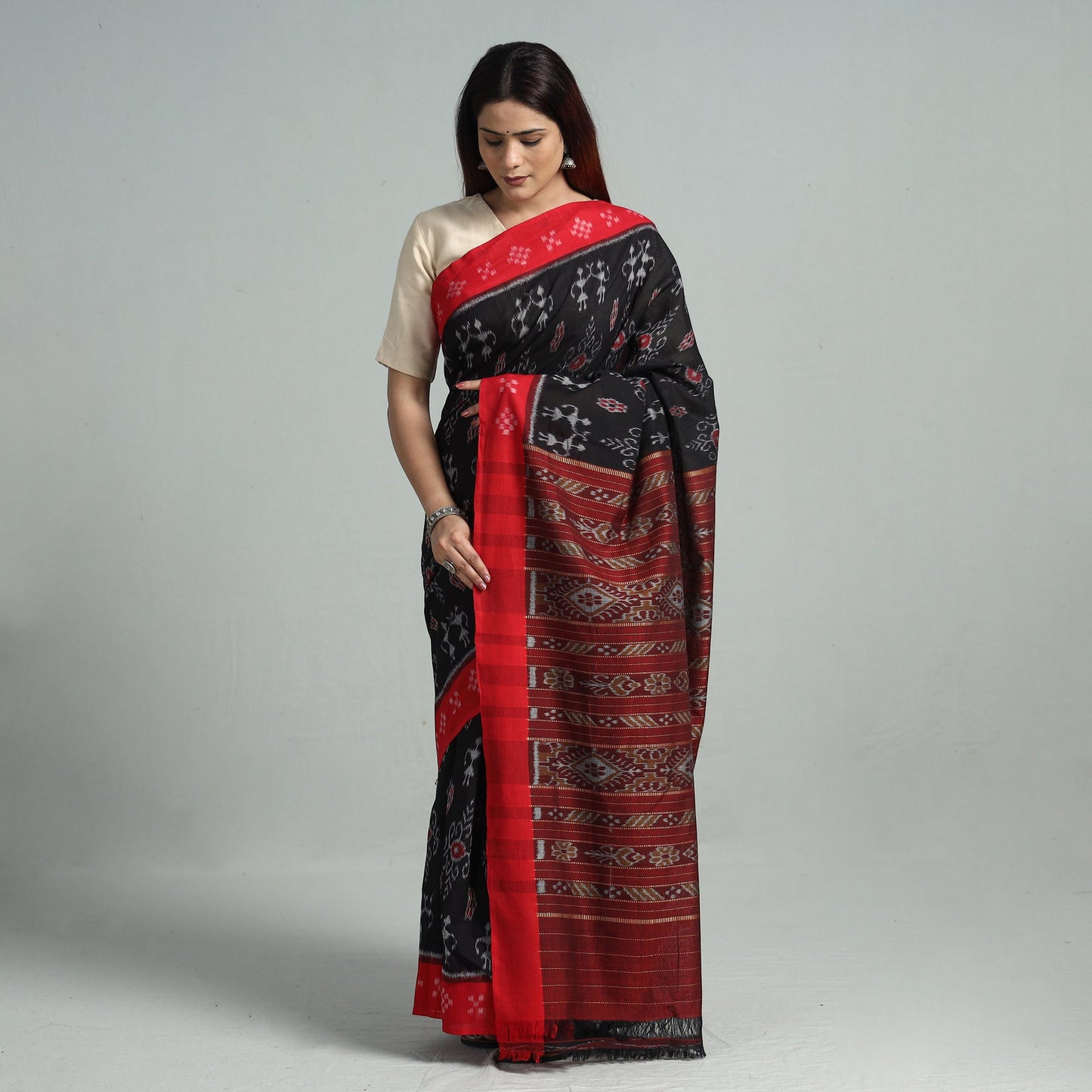 Buy Tribal Sambalpuri Ikat Weave Handloom Cotton Saree 34 Online at iTokri.Com