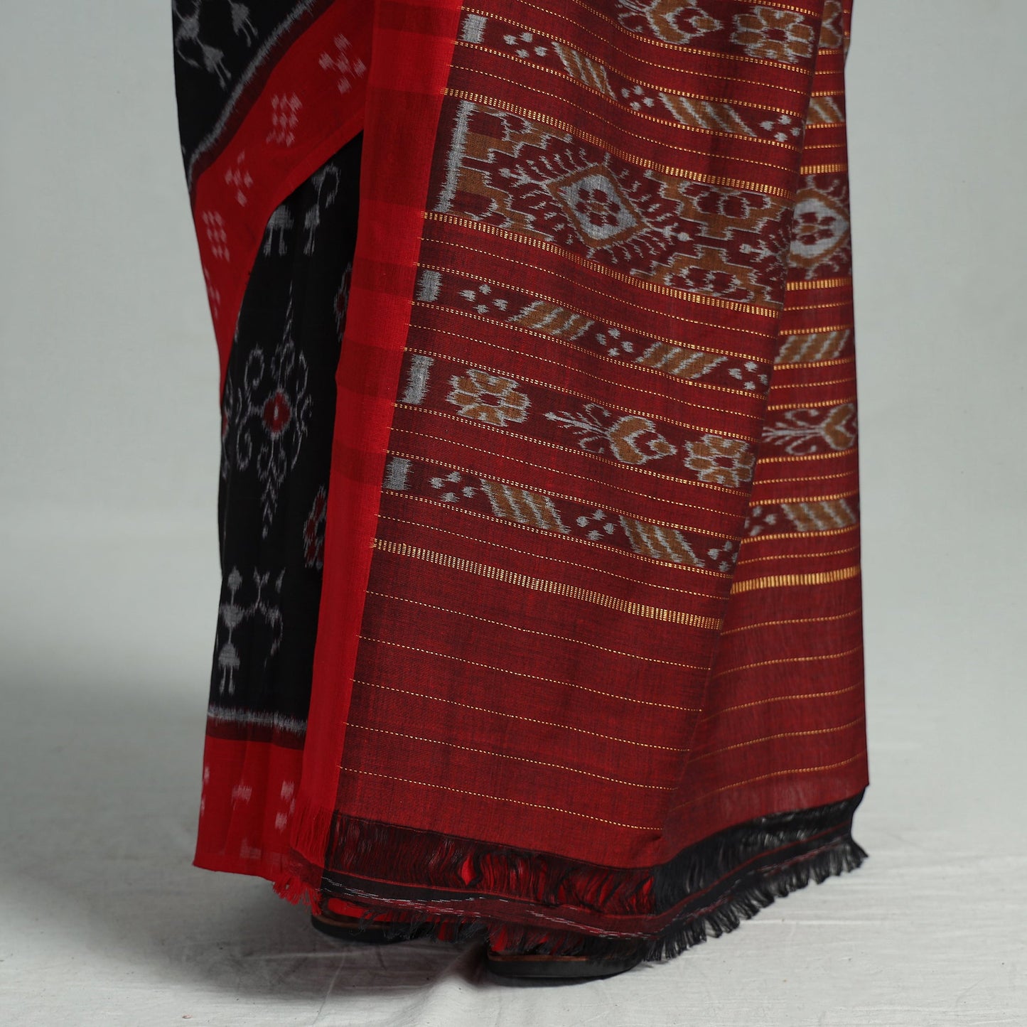 Buy Tribal Sambalpuri Ikat Weave Handloom Cotton Saree 34 Online at iTokri.Com