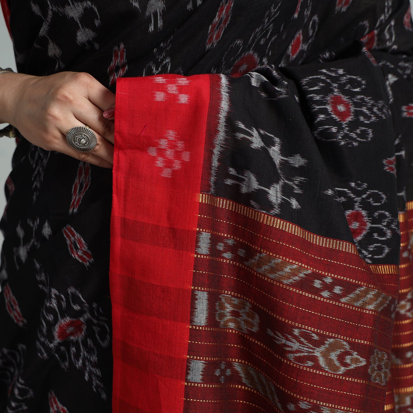 Buy Tribal Sambalpuri Ikat Weave Handloom Cotton Saree 34 Online at iTokri.Com