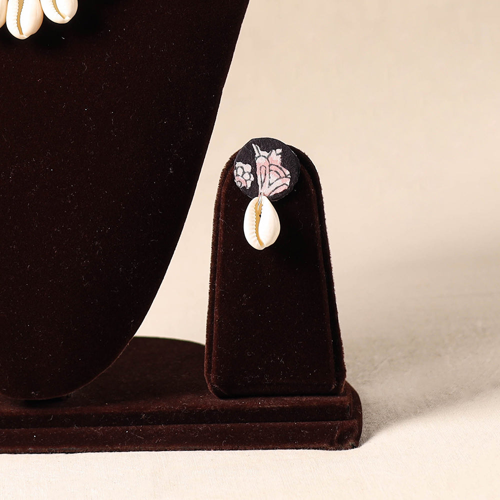 Shell Work Fabart Necklace Set