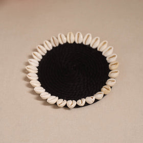 Shell work handcrafted thread coaster 05