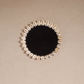 Shell work handcrafted thread coaster 05