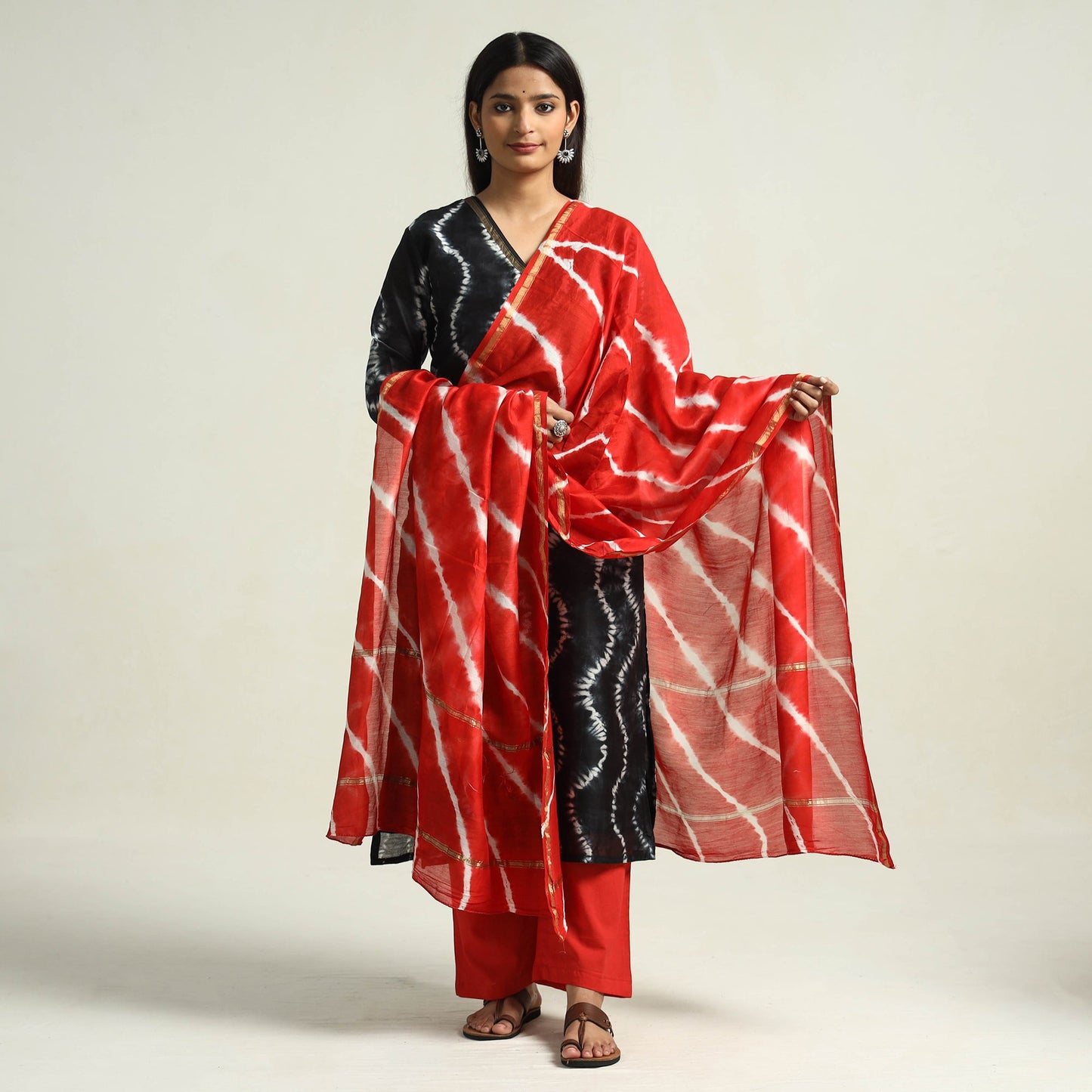  Shibori Tye-Dye Chanderi Silk Kurta with Palazzo & Dupatta Set Online at iTokri.com