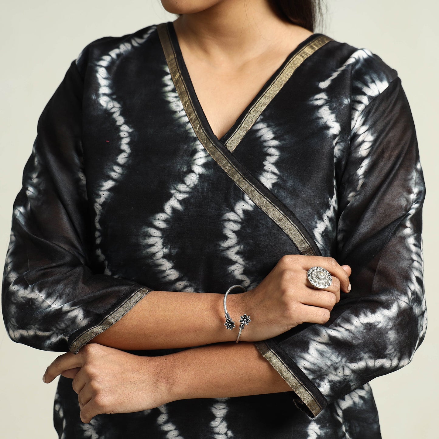  Shibori Tye-Dye Chanderi Silk Kurta with Palazzo & Dupatta Set Online at iTokri.com