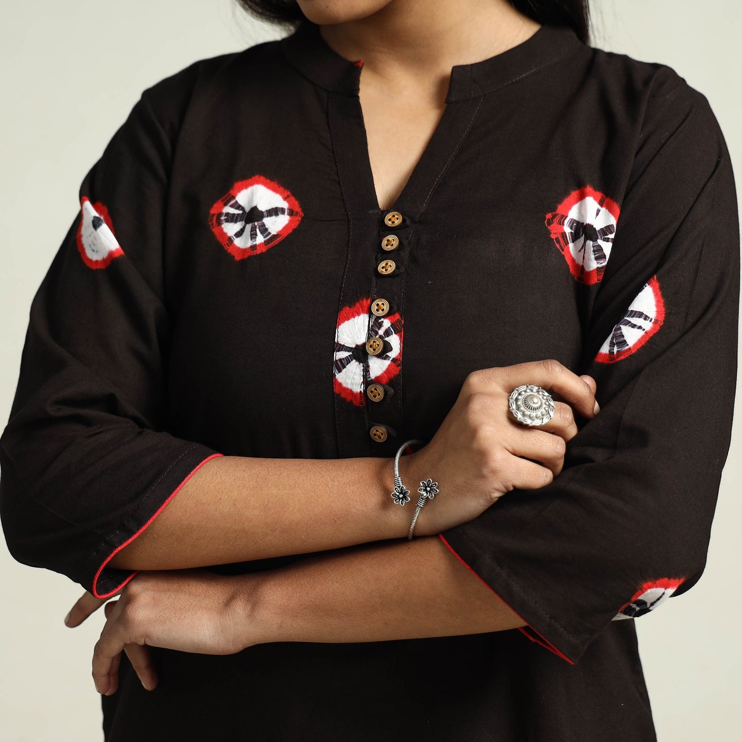 Buy Shibori Tye-Dye Mul Cotton Kurta with Palazzo & Dupatta Set Online at iTokri.com