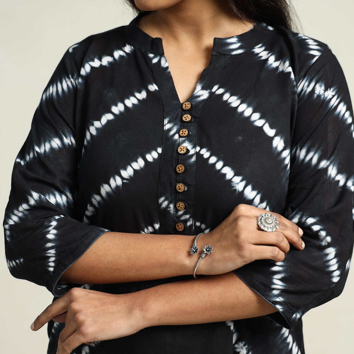 Buy Shibori Tye-Dye Mul Cotton Kurta with Palazzo & Dupatta Set Online at iTokri.com