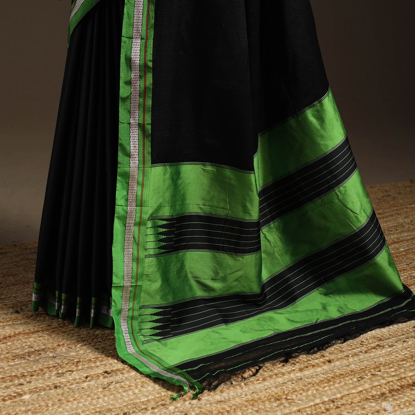 Silk cotton khun saree with ilkal pallu chikki paras border