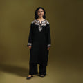 Sozni hand embroidered kashmiri merino wool pheran 43