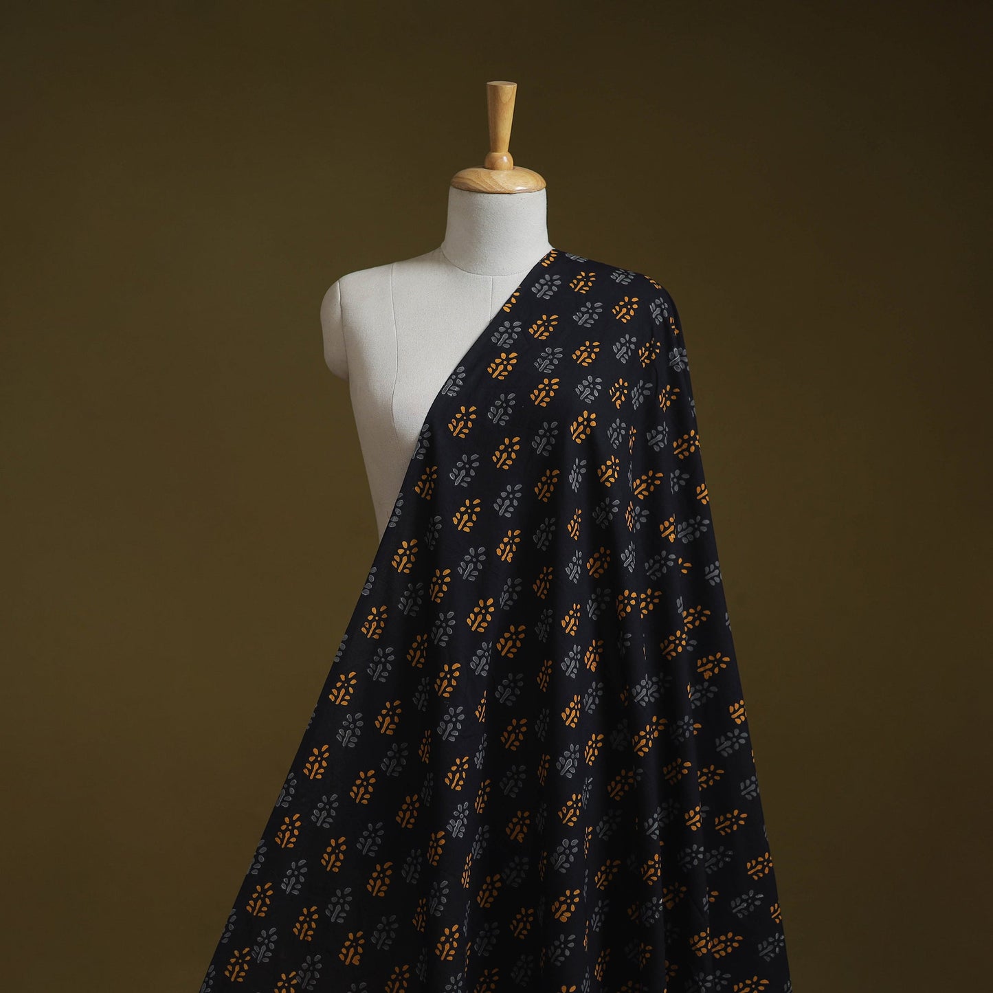 Syahi begar cotton hand block bagru print fabric 04