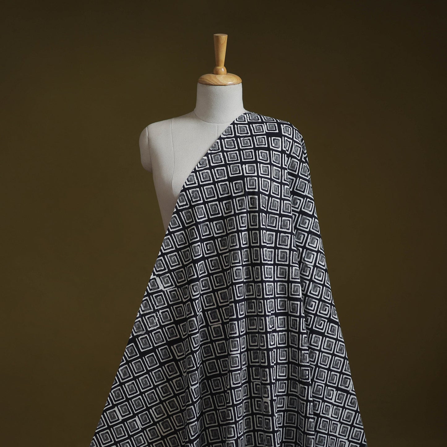 Syahi begar cotton hand block bagru print fabric 05