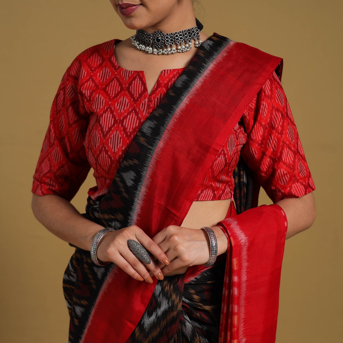 Black Telia Rumal Handloom Cotton Pochampally Double Ikat Saree