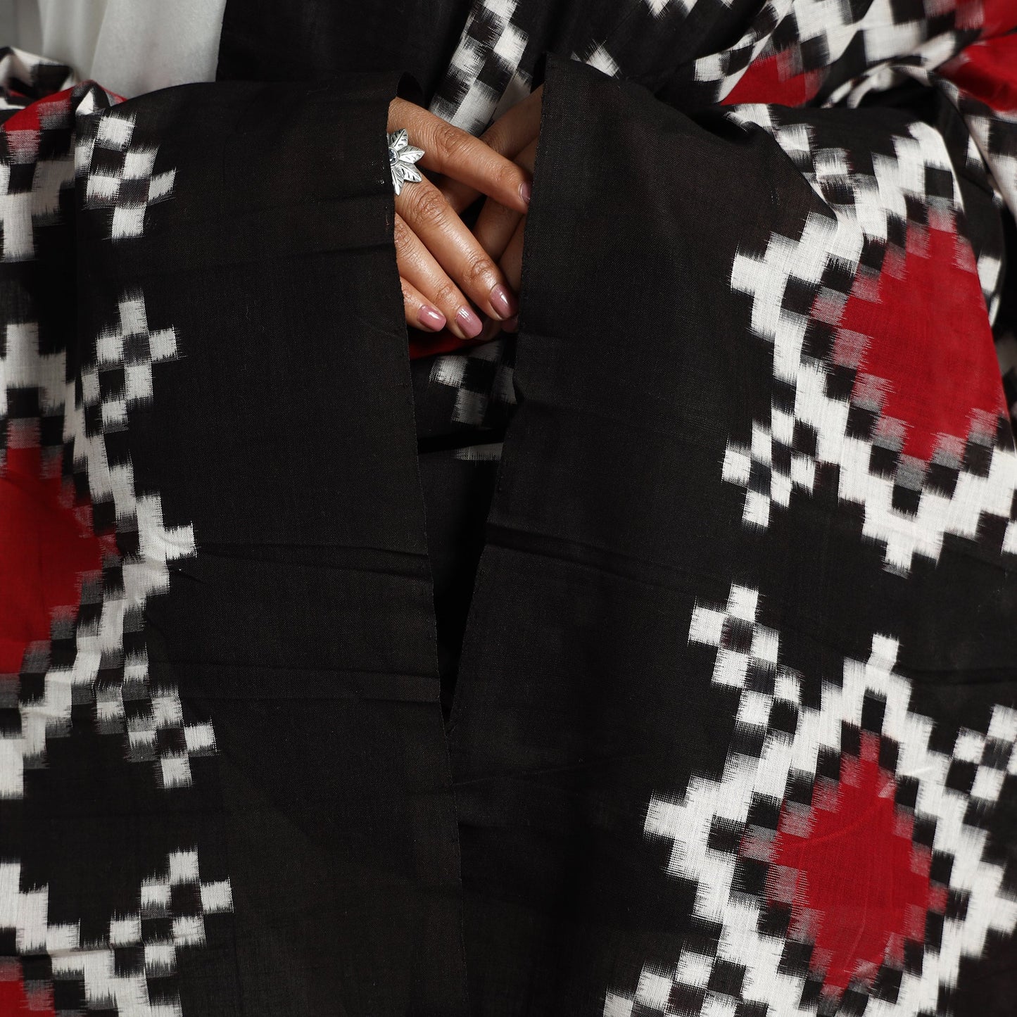  Telia Rumal Pochampally Double Ikat Cotton Handloom Dupatta 