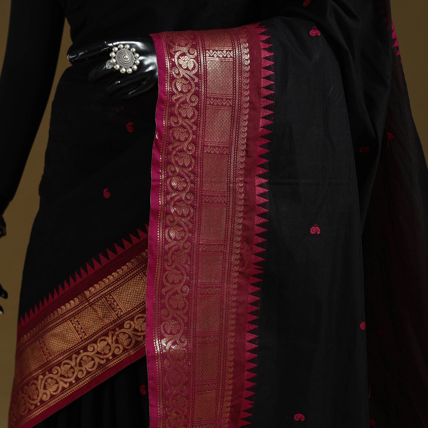 Thread buti cotton kanchipuram saree with border 02