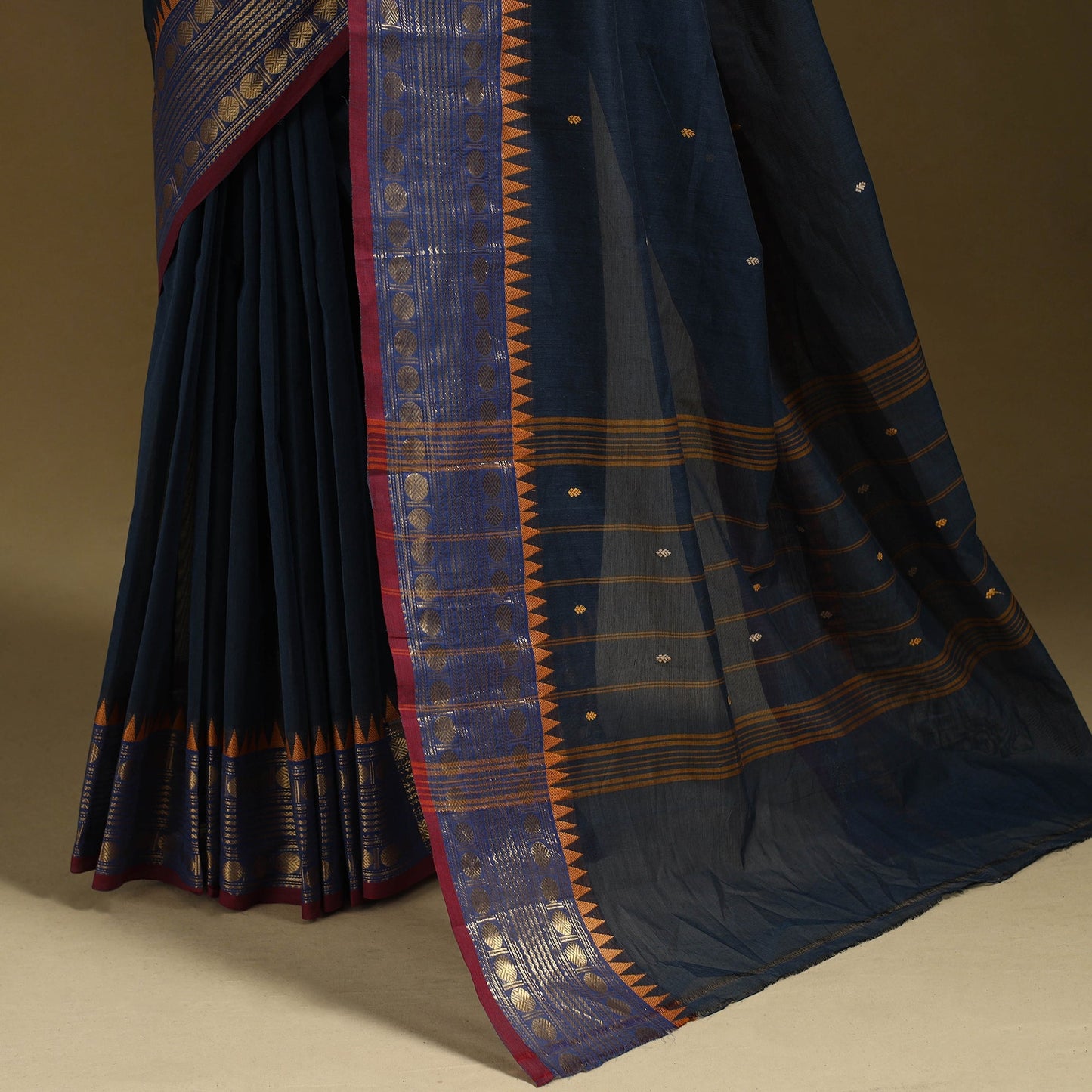 Thread buti cotton kanchipuram saree with border 07