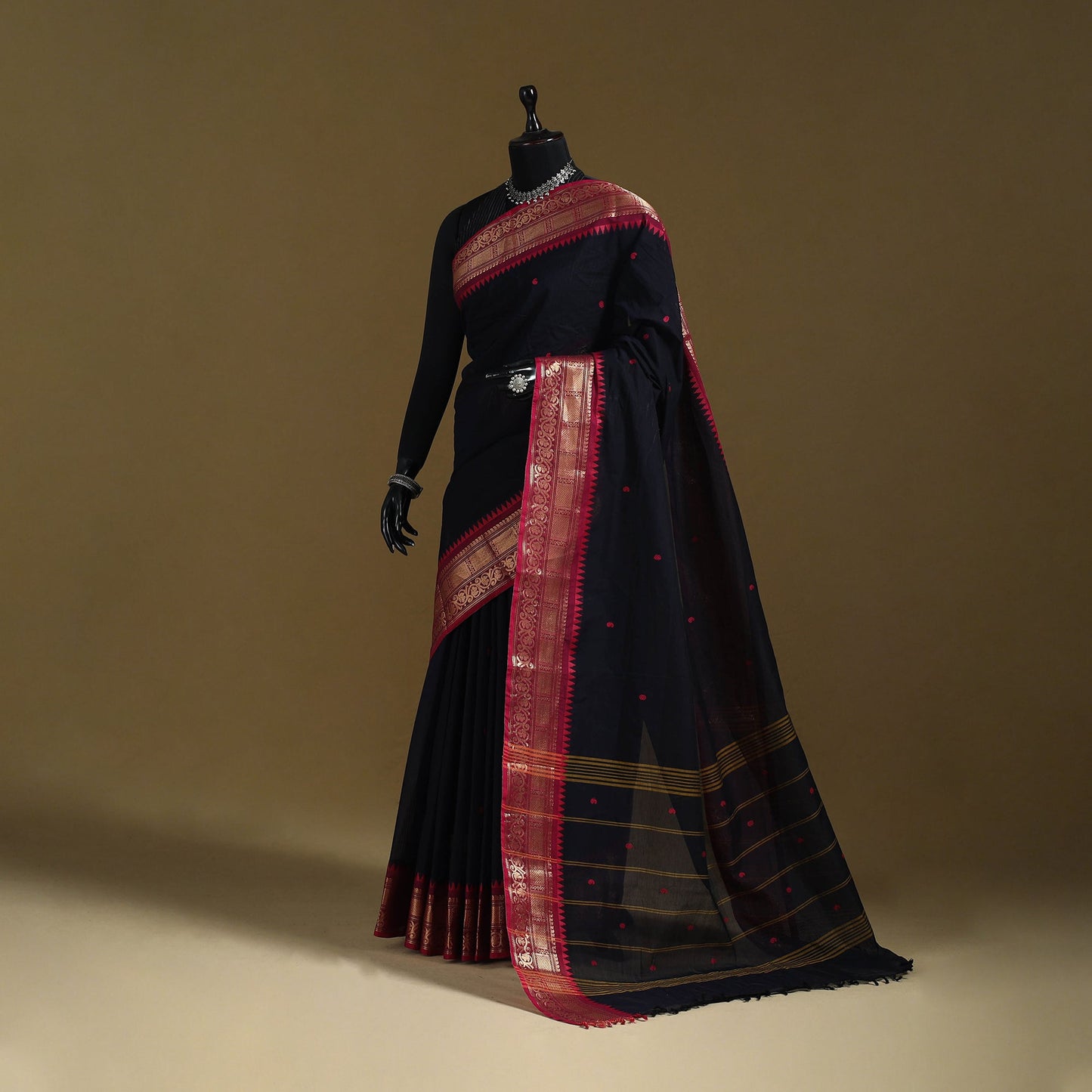 Thread buti cotton kanchipuram saree with border 08