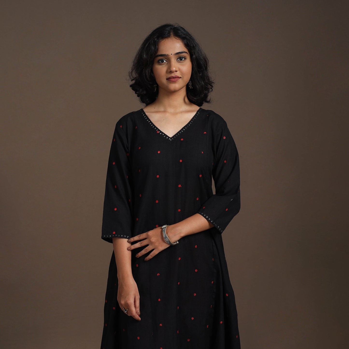 Black - thread buti work cotton plain kurta set (set of 2)