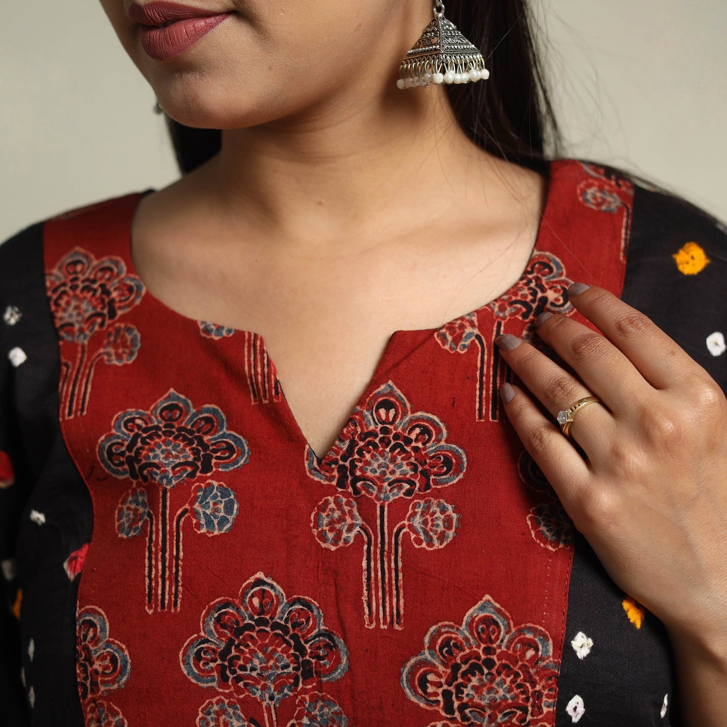 Black Tie-dye Cotton Patchwork Straight Bandhani Kurta for Women