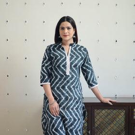  Black Tie & Dye Cotton Straight Shibori Kurta for Women