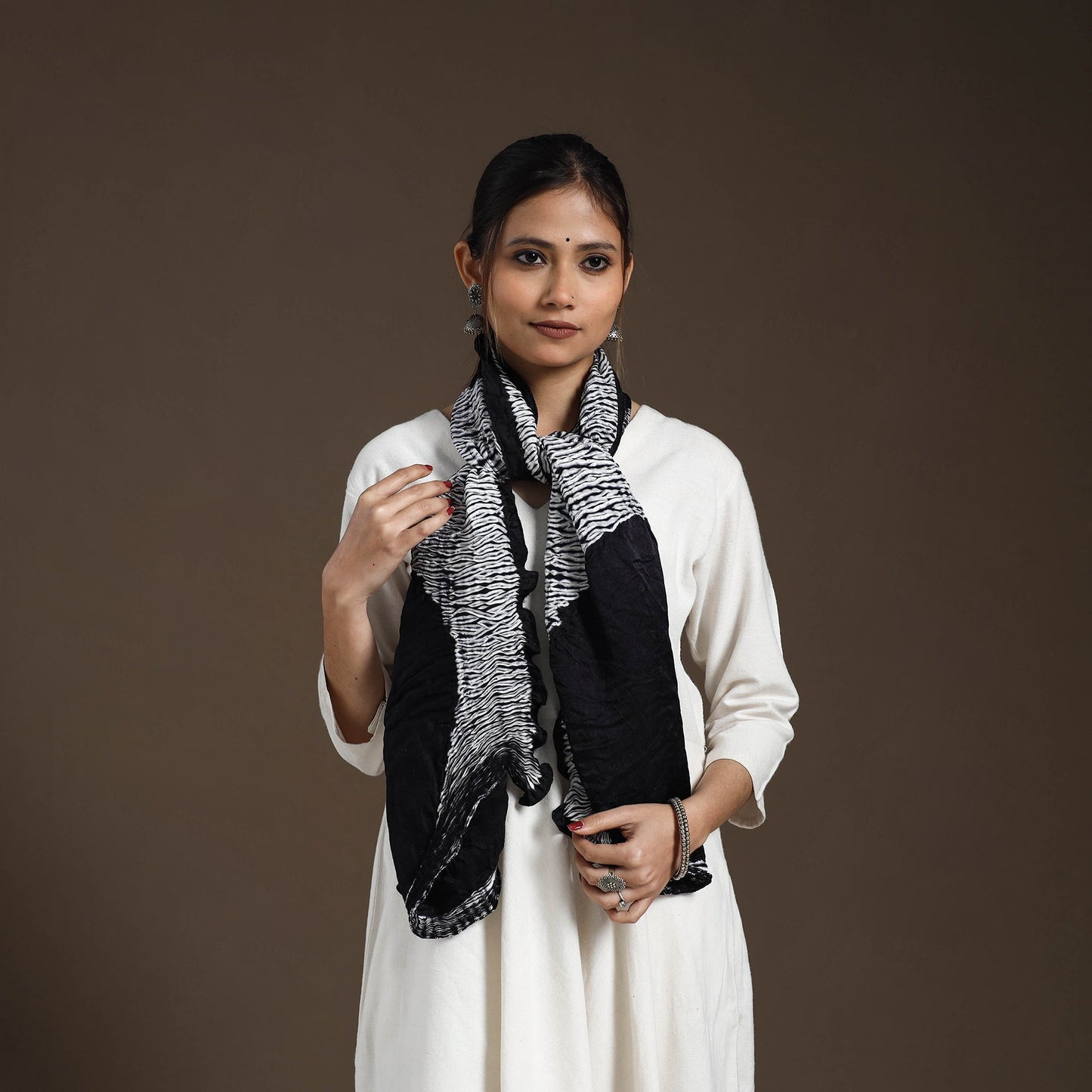 Buy Black Tie & Dye Gajji Silk Shibori Stole