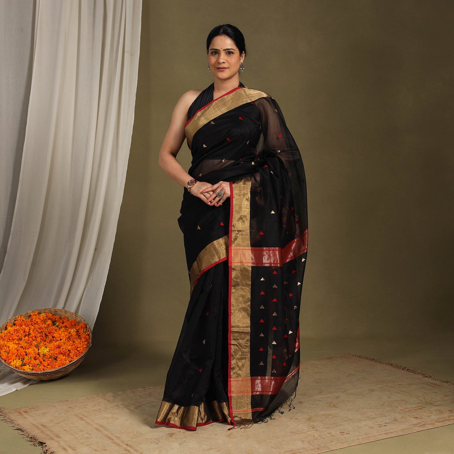 Black - traditional handloom triangle buti silk maheshwari