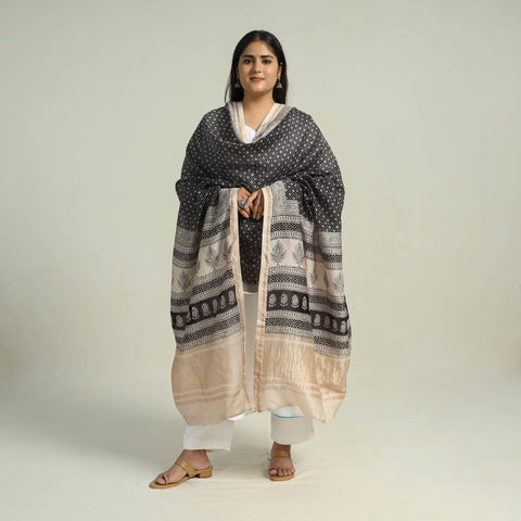  Authentic Bagh Print Silk Dupatta Online l iTokri.com