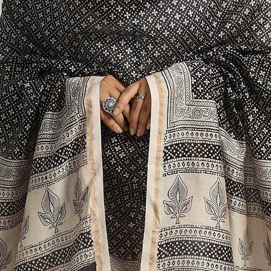  Authentic Bagh Print Silk Dupatta Online l iTokri.com