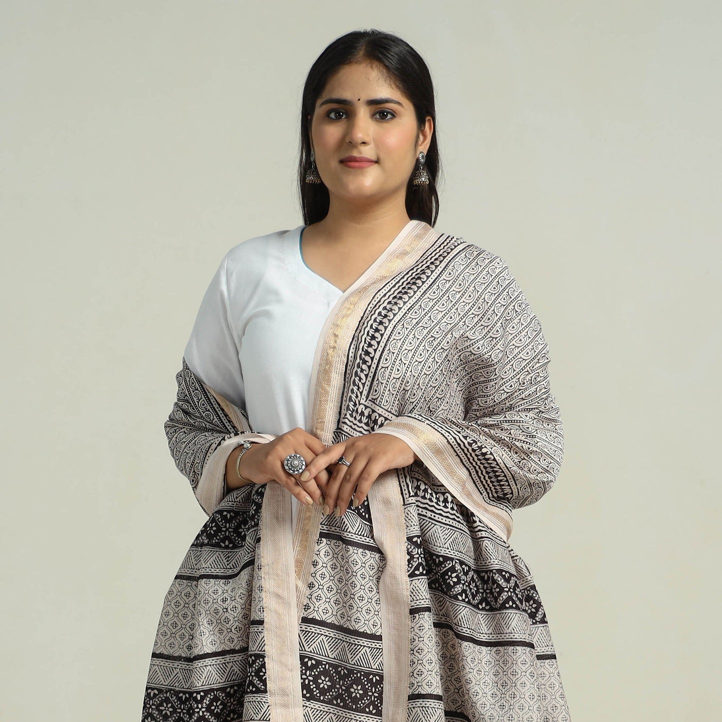 Black - traditional maheshwari silk bagh dupatta 24